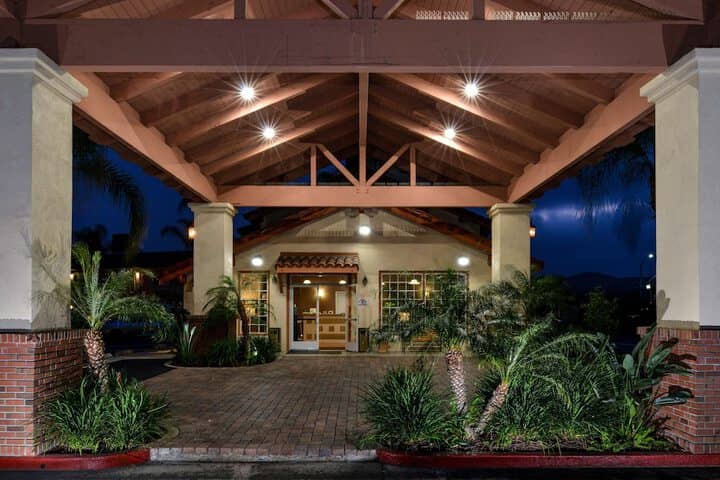Hotel 18 of 19