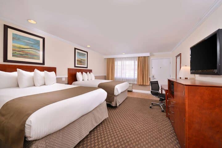 Room 5 of 19